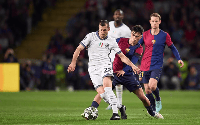 巴萨旧将：我的两座欧冠总被开玩笑；亚马尔达不到梅西的高度（前巴萨球员：我的两座欧冠常被调侃，亚马尔难及梅西高度）