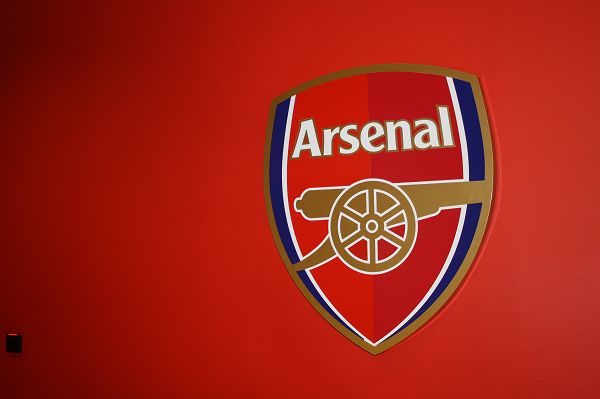 友谊赛半场：米德、斯坦韦均双响，中国女足0-5英格兰女足（热身赛半场：米德、斯坦韦各梅开二度 中国女足0比5落后英格兰女足）