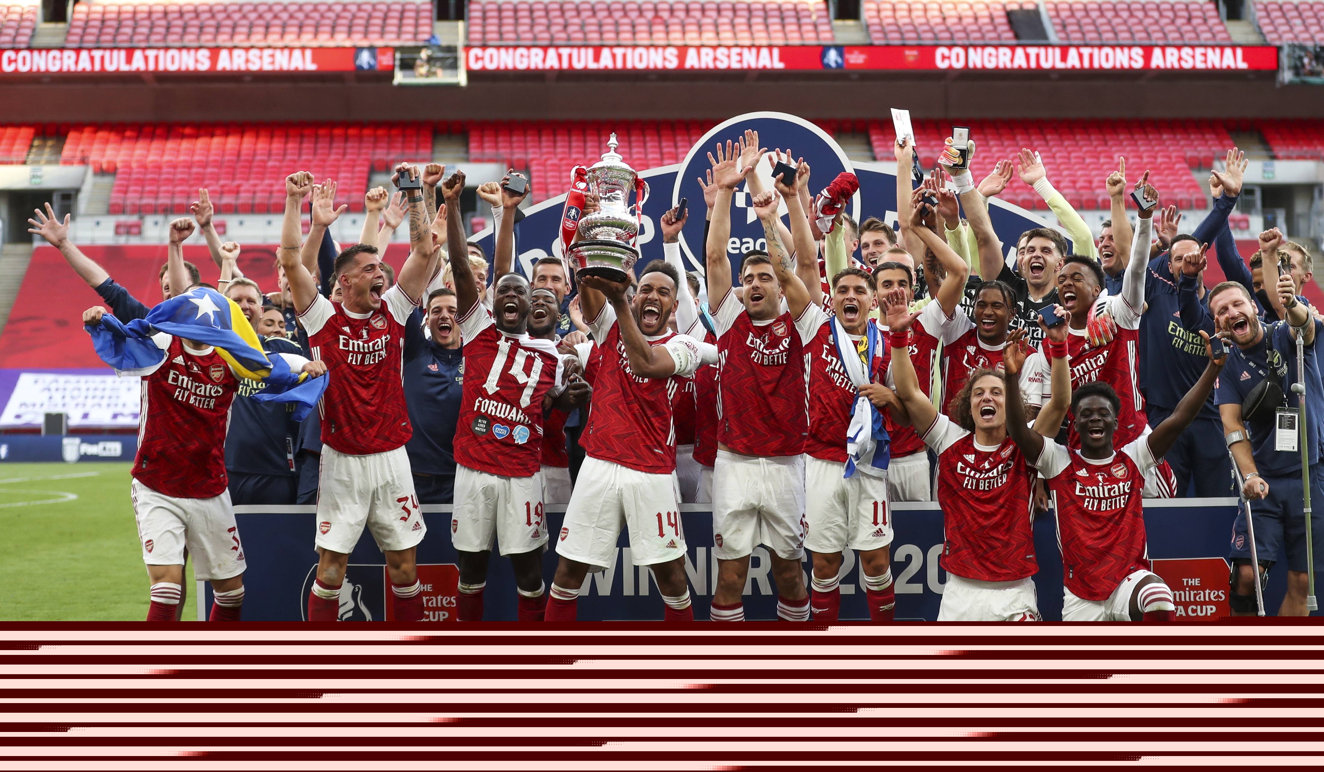 欧洲足球疯狂夜：拜仁造惨案，曼城大胜切尔西爆冷（欧洲足坛沸腾夜：拜仁横扫酿大比分，曼城狂胜，切尔西上演爆冷）