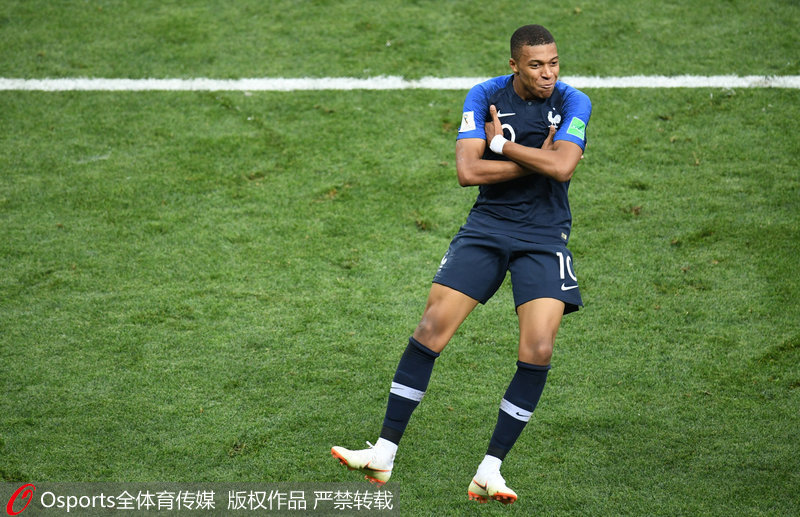 1-0！桑托斯击败弗拉门戈，内马尔复出，第84分钟绝杀疯狂庆祝