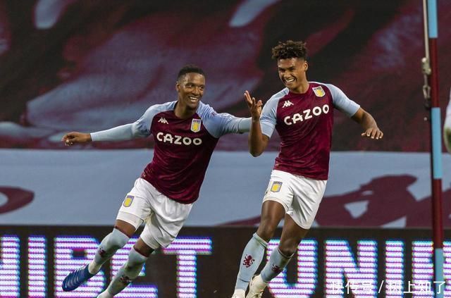 德转2025年度球员浏览量排名：C罗第1，梅西第2，亚马尔第3（德转公布2025年球员访问量榜：C罗登顶，梅西居次，亚马尔第三）