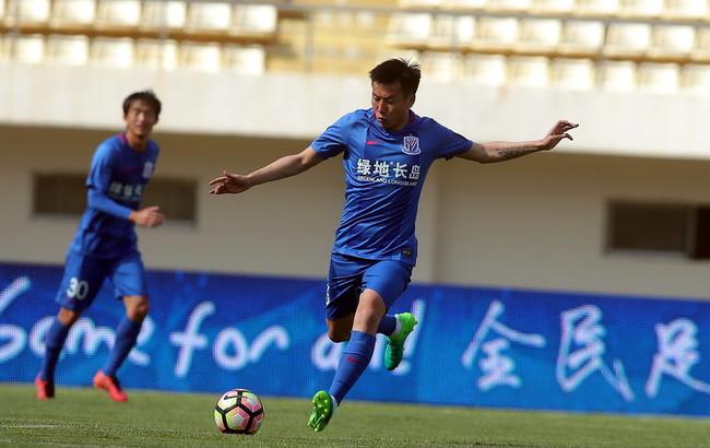 西尔维蒂：每天能够和梅西一起训练、踢球是一种荣幸（西尔维蒂：每日能与梅西同训同踢，深感荣幸）