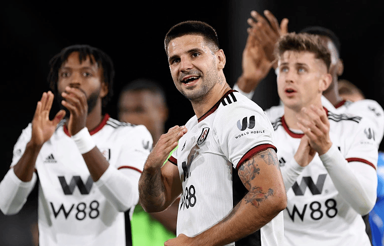 命运齿轮？柏太阳神曾飞点+被绝杀输鹿岛，最终1分之差丢冠（宿命轮回？柏太阳神曾失点又遭绝杀不敌鹿岛，最终以1分之差憾失冠军）