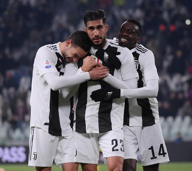 萨索洛vs比萨：马蒂奇、贝拉尔迪首发，恩佐拉、埃贝彻尔出战（萨索洛战比萨：马蒂奇、贝拉尔迪先发，恩佐拉与埃贝彻尔出场）