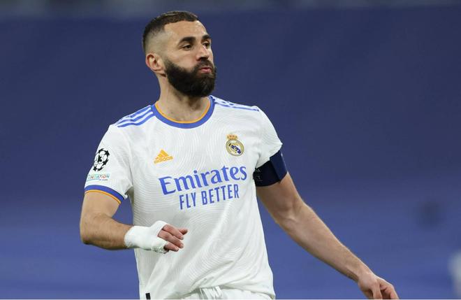 诺坎普新王？17岁的亚马尔和梅西谁更强？