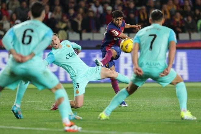 米体：伊尔迪兹的续约谈判因薪水问题陷入僵局，众豪门虎视眈眈（米体：薪资分歧致伊尔迪兹续约停滞，多家豪门紧盯其动向）